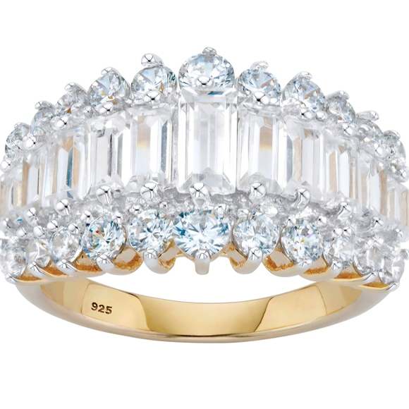 Jewelry - Elegant Gold and Silver Women's Ring